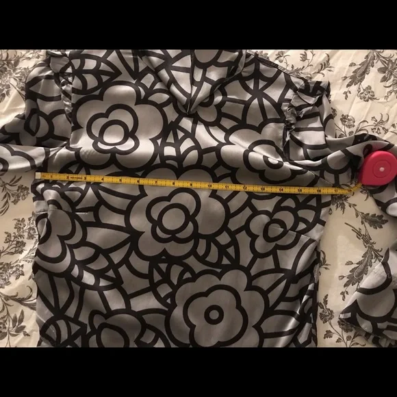 Moschino Printed Silk Blouse - Picture 8 of 9